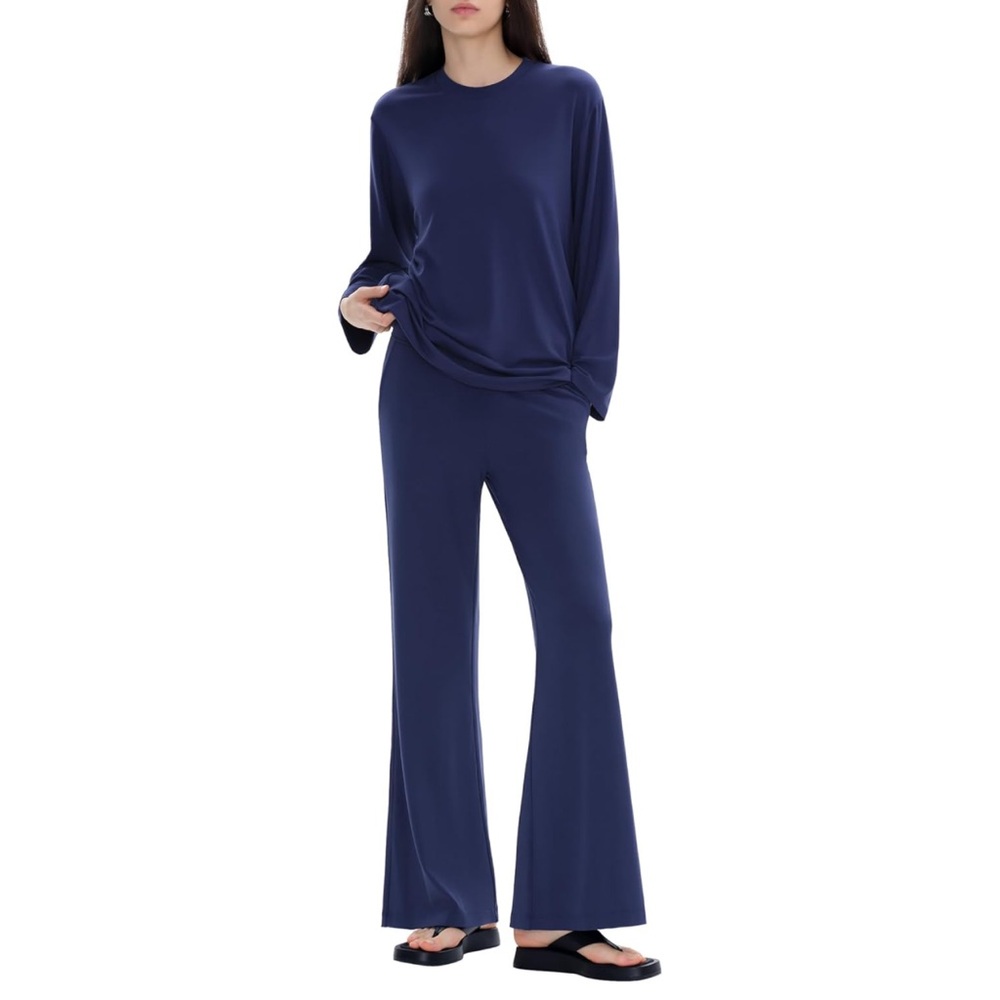 Navy Women's Tracksuit  Wide Leg Side Pockets Size Large  NWT